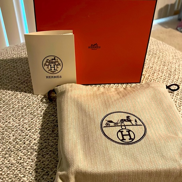 SOLD! Authentic HERMES Evelyne TPM Small crossbody PRISTINE EXCELLENT CONDITION - Picture 7 of 16